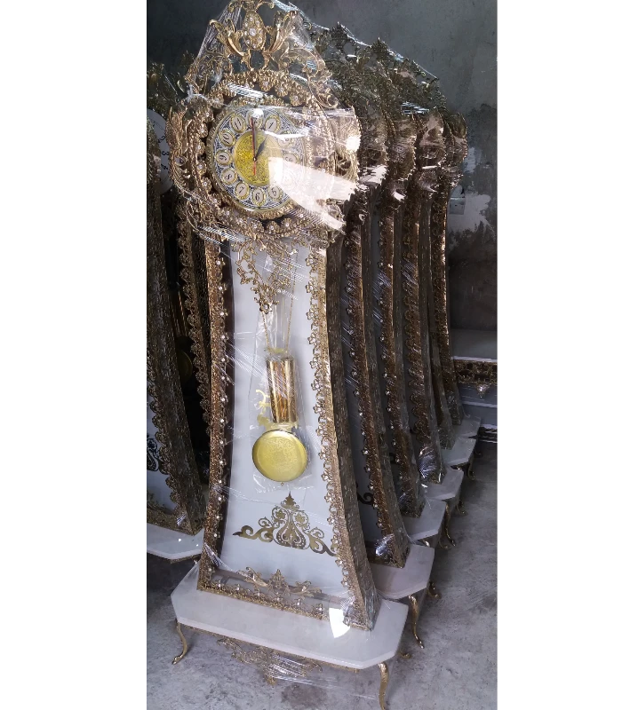 ساعت پایه سنگی