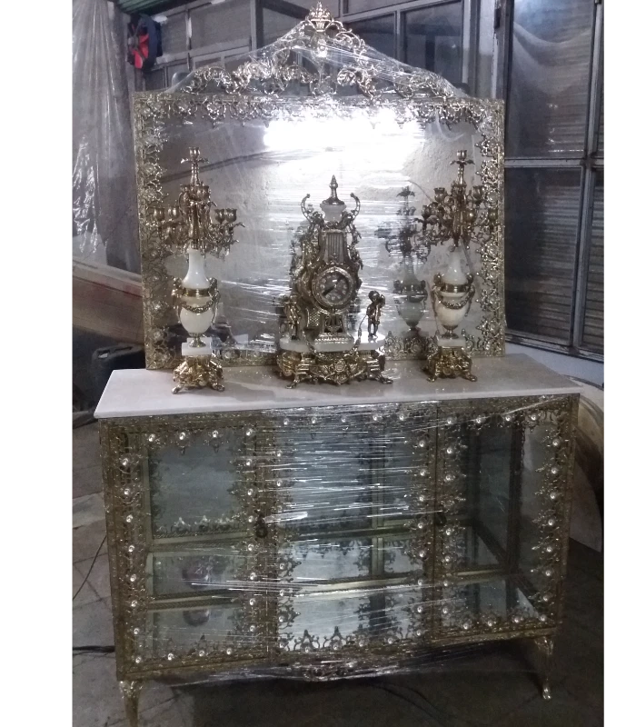 آینه ویتربن