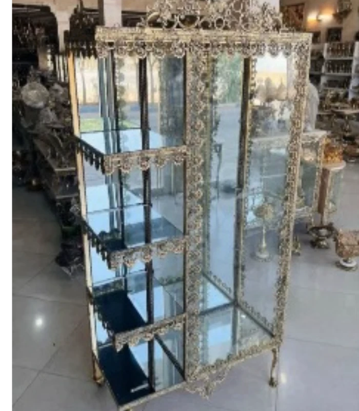 بوفه برنجی بغل طبقاتی