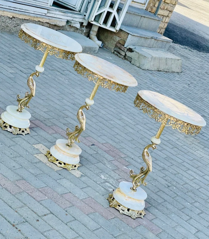 میز درنا