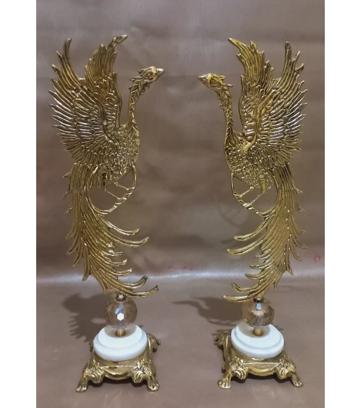 سیمرغ بزرگ رو پایه
